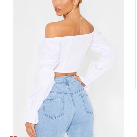 Long Sleeve Clop Top - Picture 2 of 2